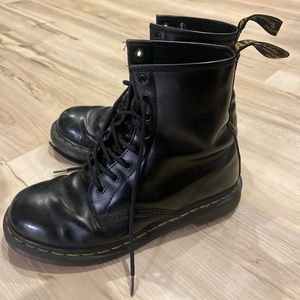 Dr. martens